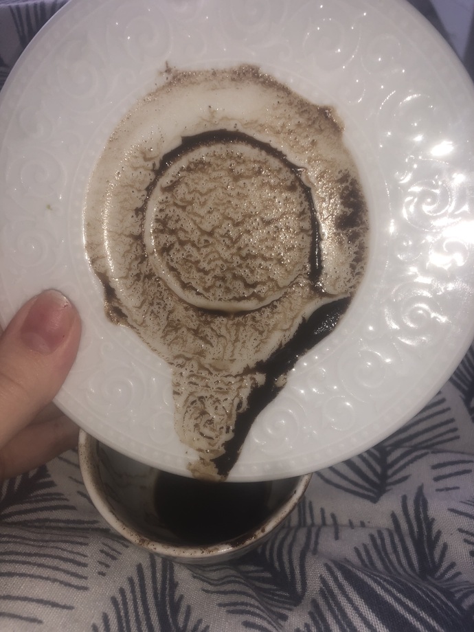 Online fal baktırmak isteyen var mı, falıma bakar mısınız rica etsem 🧿?