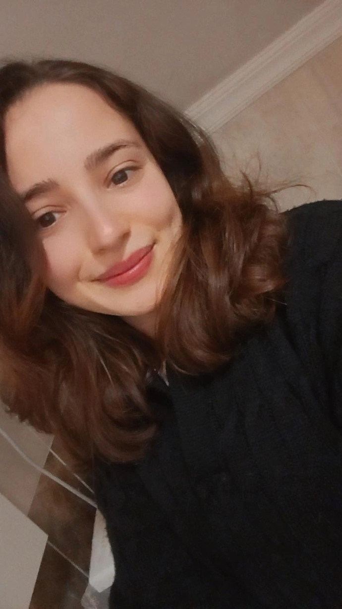Kızlar sizce bana en çok hangi saç rengi yakışır, esmer mi sarı mı olsun?