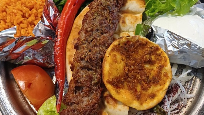Kebap sizce tadımlık mı yenmeli yoksa doyumluk gömülmeli mi?