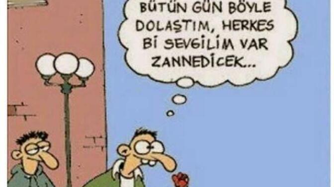Sevgilisi yokken 14  Şubat  Sevgililer Günü'nde barda takılıp sevgili gibi davranan var mı?