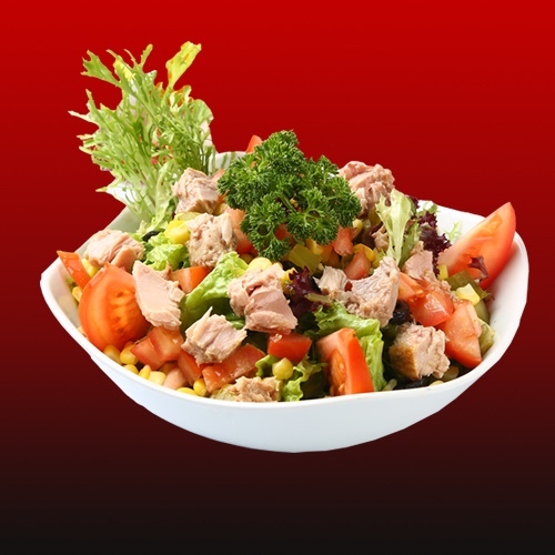 Salatanın içine ton balığı veya tavuk koymak lezzeti artırır mı?