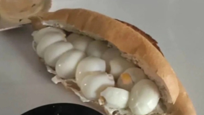 Bugün şöyle hafif bir kahvaltı yapayım dedim 🤭🤭 sizce gün boyu tok kalır mıyım?🤭🤭🤭?