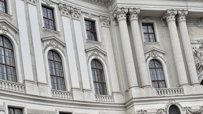 En son hangi ülkeye seyahat ettin, hangi tarihi yerleri ve meydanları gezdin 🧳?