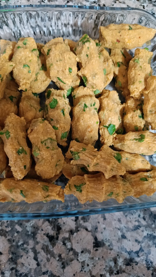 Mercimek köftesi mi çiğ köfte mi?