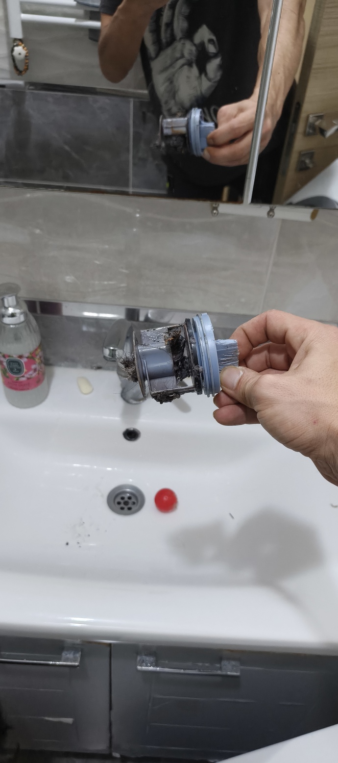 Her şeye tamirci çağırmak mantıklı mı, evde ufak arızaları kendin çözmek varken?