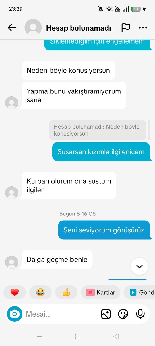 Arkadadım ve konuştuğu çocuk?