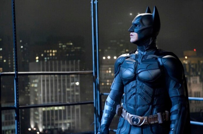 Batman mı daha güçlü ve yenilmesi zor yoksa molverine mi?
