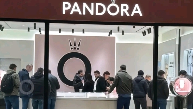 Sevgililer Günü'nde erkeklerin Pandora alışverişi hakkında ne düşünüyorsunuz?