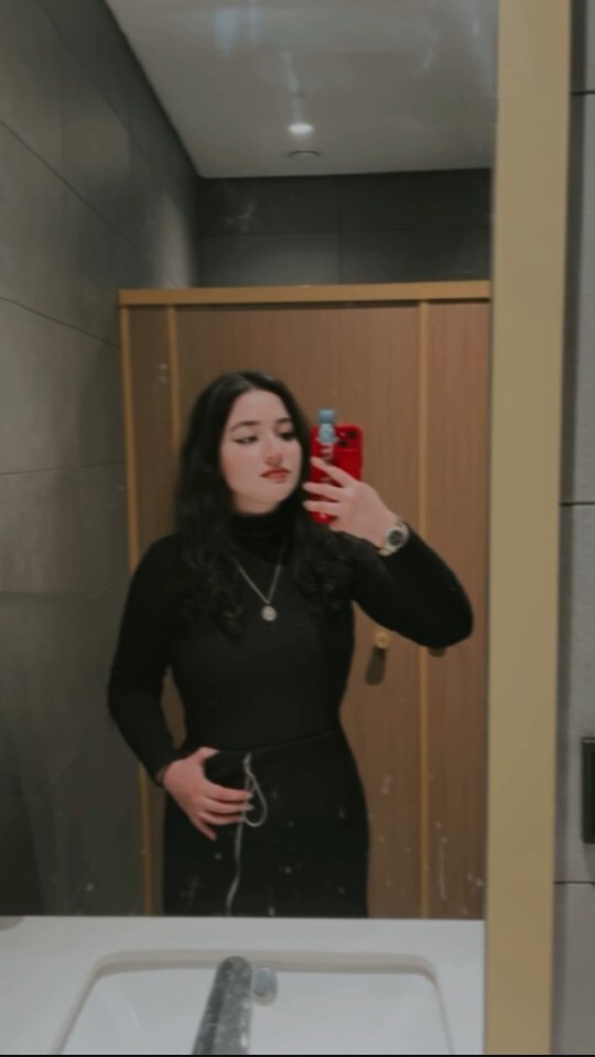 Aşırı güçsüz hissediyorum artık, bu halimi daha çok sevmem normal mi?