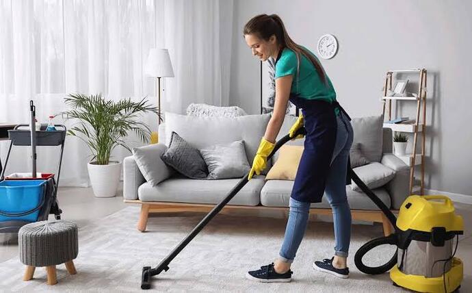 Hafta sonları evi süpürür müsünüz?