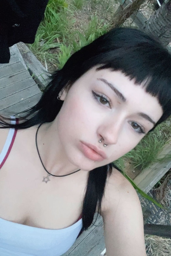 Micro bangs kestim, sizce güzel mi?