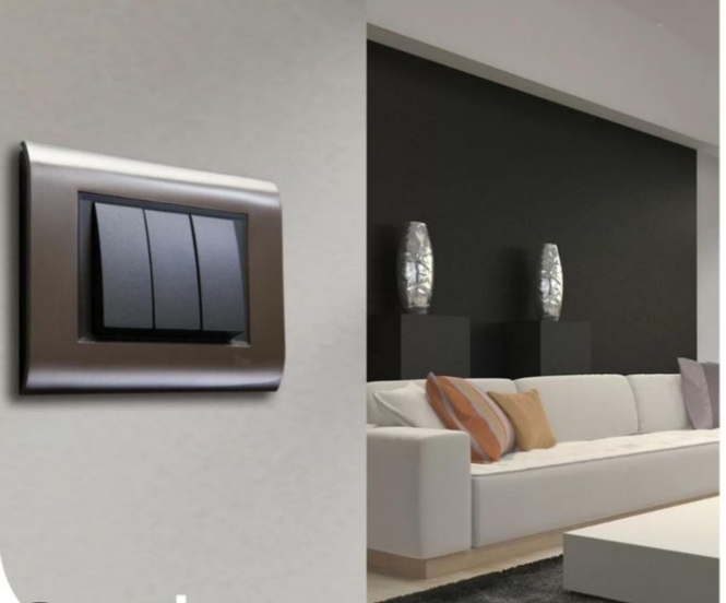 Salon ve yatak odalarında priz ve anahtar düğmesi içer de olurken lavabo ve banyolarda neden hep dışarda olur?