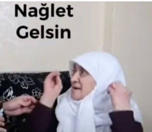 Abim kızını ısırmama kızıyo yegenimi ısırmayımda kimi ısırayım ben😢😭?