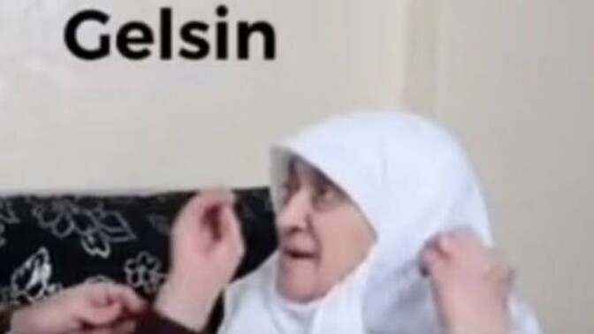 Abim kızını ısırmama kızıyo yegenimi ısırmayımda kimi ısırayım ben😢😭?