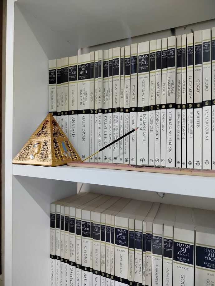 Kitap okurken atmosferi değiştirmek için ne yaparsınız?