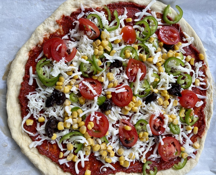 Pizza 🍕 yaptım sever misin, en çok hangi malzemeli pizza çeşidini tercih ediyorsun?