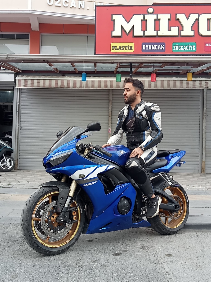 R6 takımım var ama kimse ciddiye almıyor, başarı gelmeyince neden mutlu sanıyorlar?