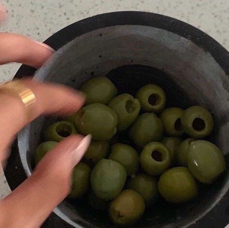 Siyah zeytin mi, yeşil zeytin mi?