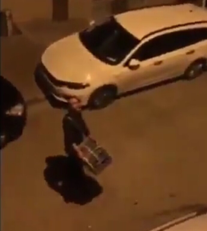 Davulcu abiler bile oyun havası çalıyo nerde yaşıyoz la biz😂?