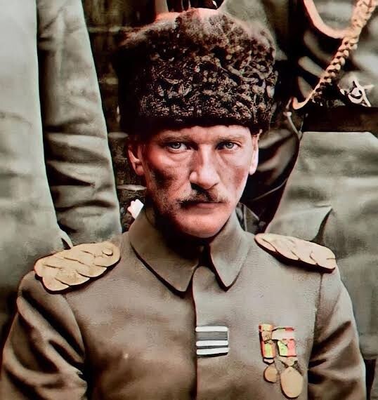 Tarihteki en büyük insan kim sizce?