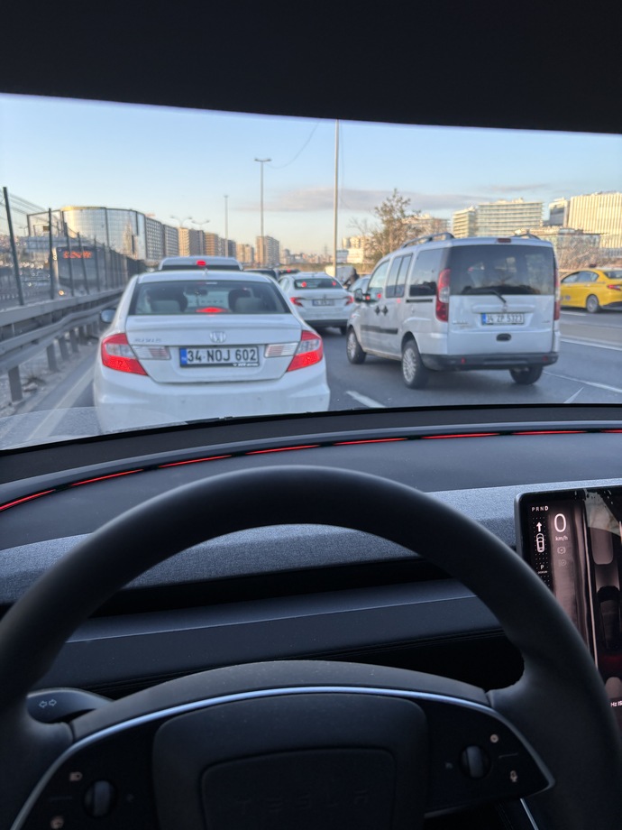 Trafikte sıkılınca zaman nasıl geçiyor?