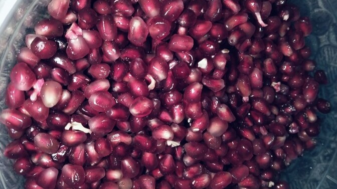 Sizinde nar ayıklayanınız var mı?