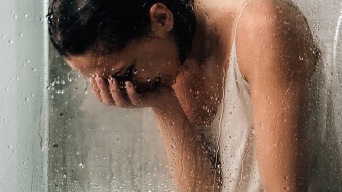 Banyo yaparken ağladığınız oldu mu?