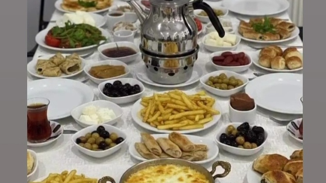 Milletin hazırladığı sahur birde benim hazırladığım sahura bakar mısınız 😂?