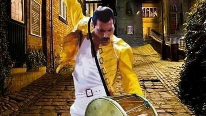 Ramazan davulcusundan istek parçada bulunurken de peçeteye yazıp mı göndermek lazım 😬🥁?