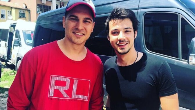 Çağatay Ulusoy mu Mert Yazıcıoğlu mu daha yakışıklı?