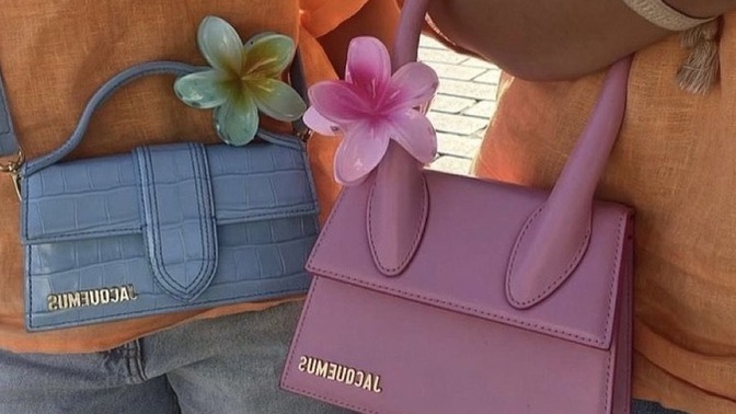 Lotus tokanın saçı iyi tutmaması sinir bozucu değil mi?