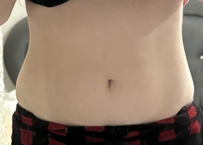 Göbek piercing göbekli birine yakışır mı, kiloluya göbek deliği piercingi nasıl durur?