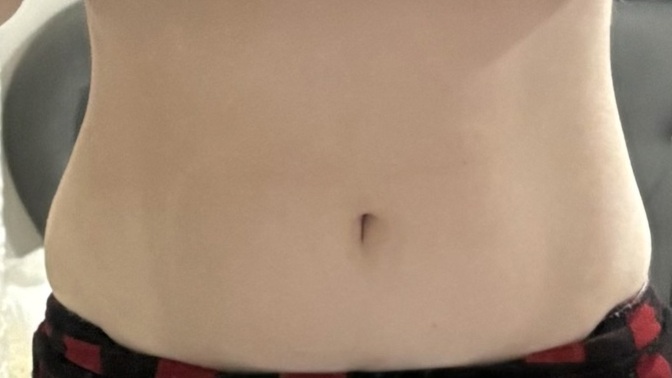 Göbek piercing göbekli birine yakışır mı, kiloluya göbek deliği piercingi nasıl durur?