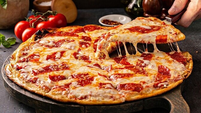 Pizza dediğin neli olur?