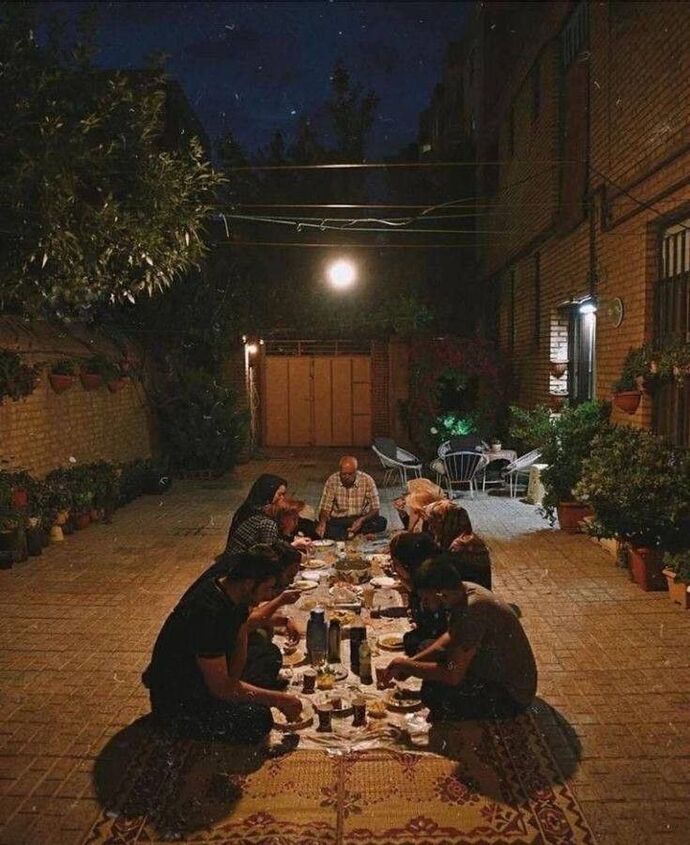 Kültürünüzde bir eve misafirliğe giderken uymanız gereken görgü kuralları neler?