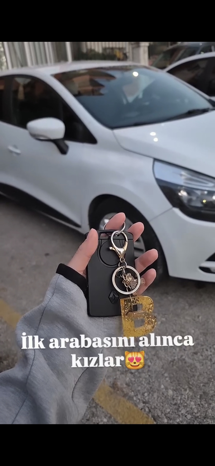 İlk arabamı buugun itibariyle almis bulunmaktayim arkadaslar bi hayirli olsununuzu alirim?