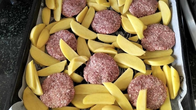Fırında köfte patates sever misiniz?