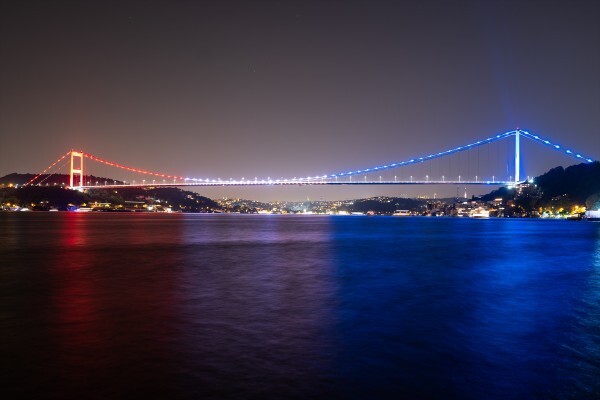 İstanbul sen büyüksün yoksa Billboardların mı?