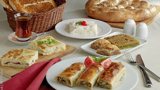 İftar sofranızın vazgeçilmez yıldız lezzeti ne, hurma mı zeytin mi sıcacık pide ekmek mi?