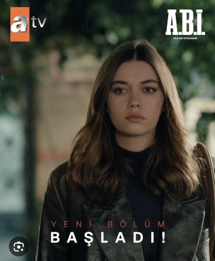 Afra Saraçoğlu güzel mi sizce, abartıldığı kadar var mı?