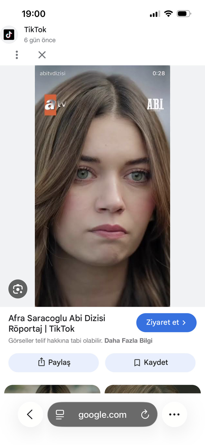 Afra Saraçoğlu güzel mi sizce, abartıldığı kadar var mı?