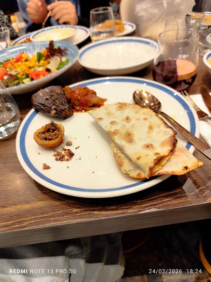 Fix menülü lüks restoranda para verip böyle rezil olup hayal kırıklığı yaşayan var mı?