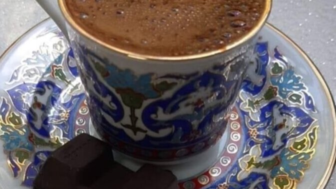 Türk kahvesi nasıl içilir, siz nasıl tüketiyorsunuz ve hangi yöntem daha keyifli?