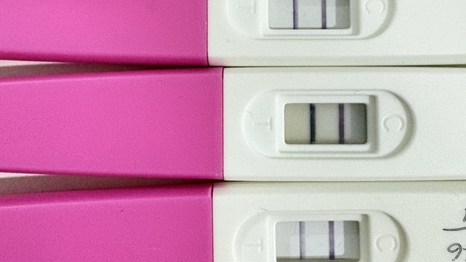 Ovulasyon testi çizgileri ne zaman pozitif sayılır ve çatlama olup olmadığını nasıl anlarım?