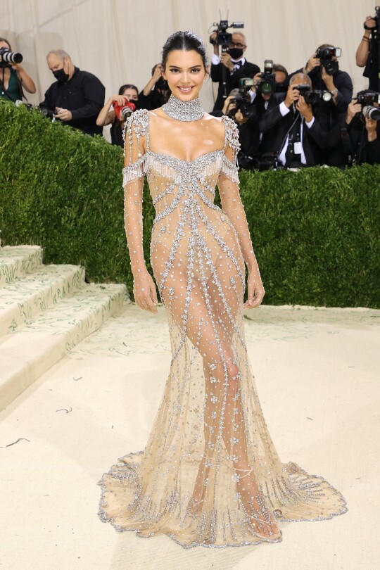 Sizce Kendall jenner güzel mi?