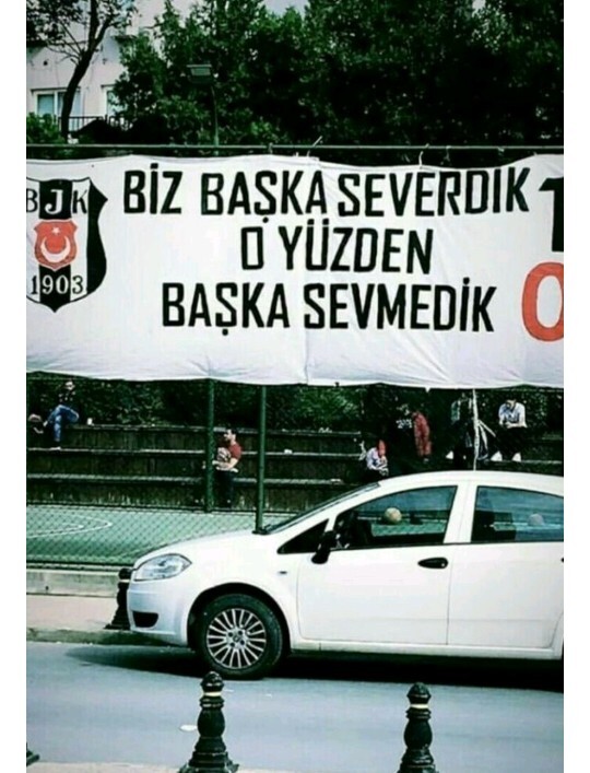 Hiç manitasıyla maça giden var mı?