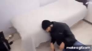 Bana a*pli dindar gibi görünüp her haltı yiyen erkekler çok çekici geliyor?