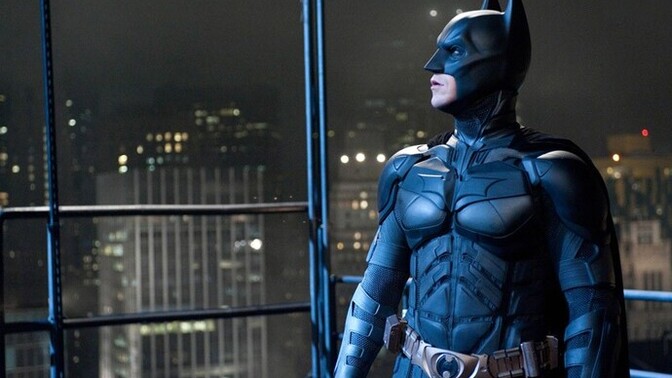 Türk oyunculardan birisi batman filminde batman olarak oynayacak olsa en çok kim yakışırdı sizce?