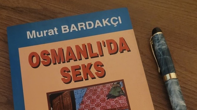 Okurken yüzünüzü güldüren bir kitap oldu mu?