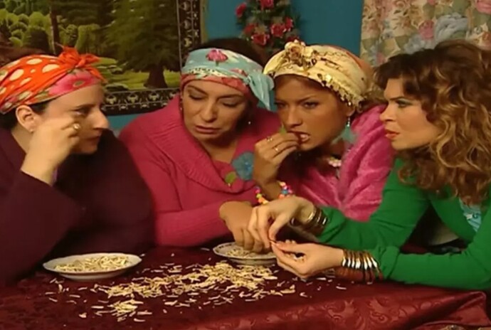 Gece gece ne yiyonuz?